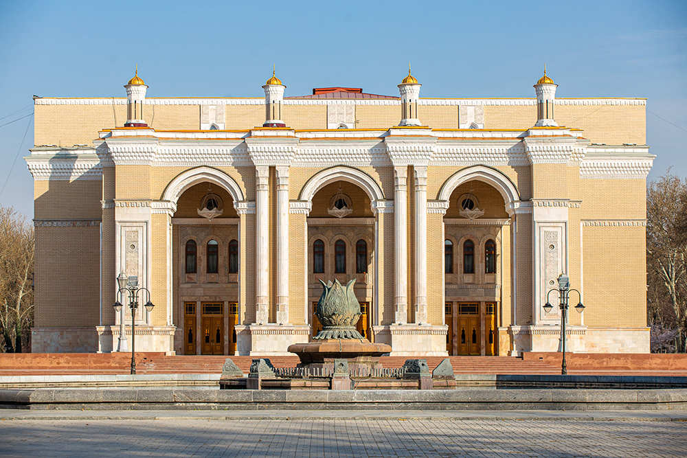 Театры ташкента афиша. Театральный фестиваль Евразия Tashkent. Театральный фестиваль «Евразия.