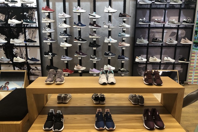 new balance mega mall