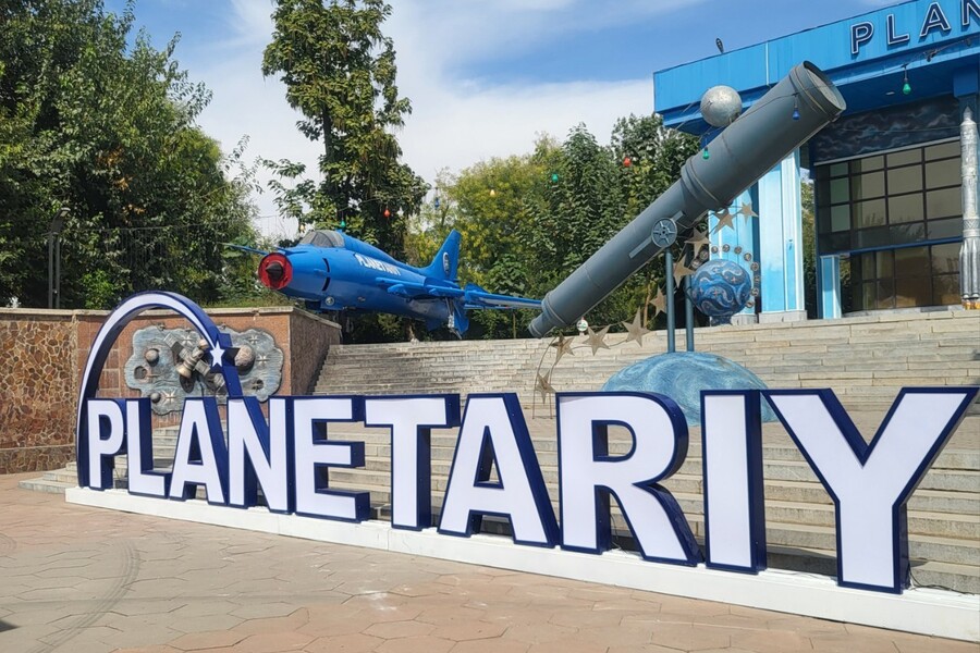 Planetariyda Astronomiya kuni