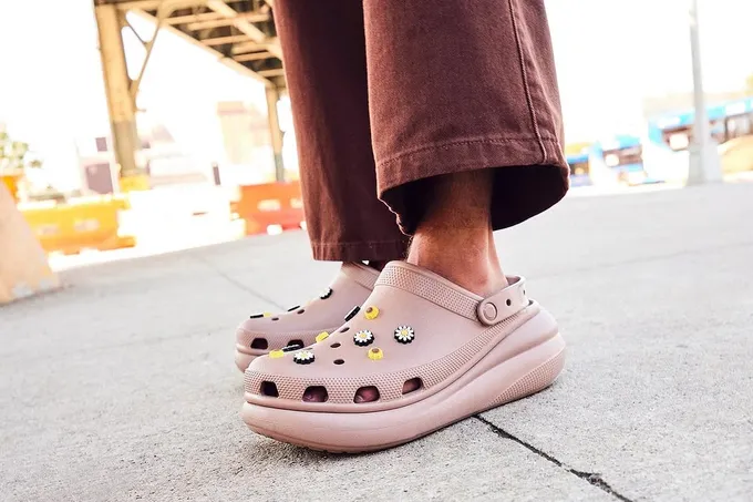 Скидки в Crocs